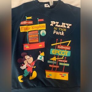 Disney Play in the Parks XL Sweatshirt Limited Edition